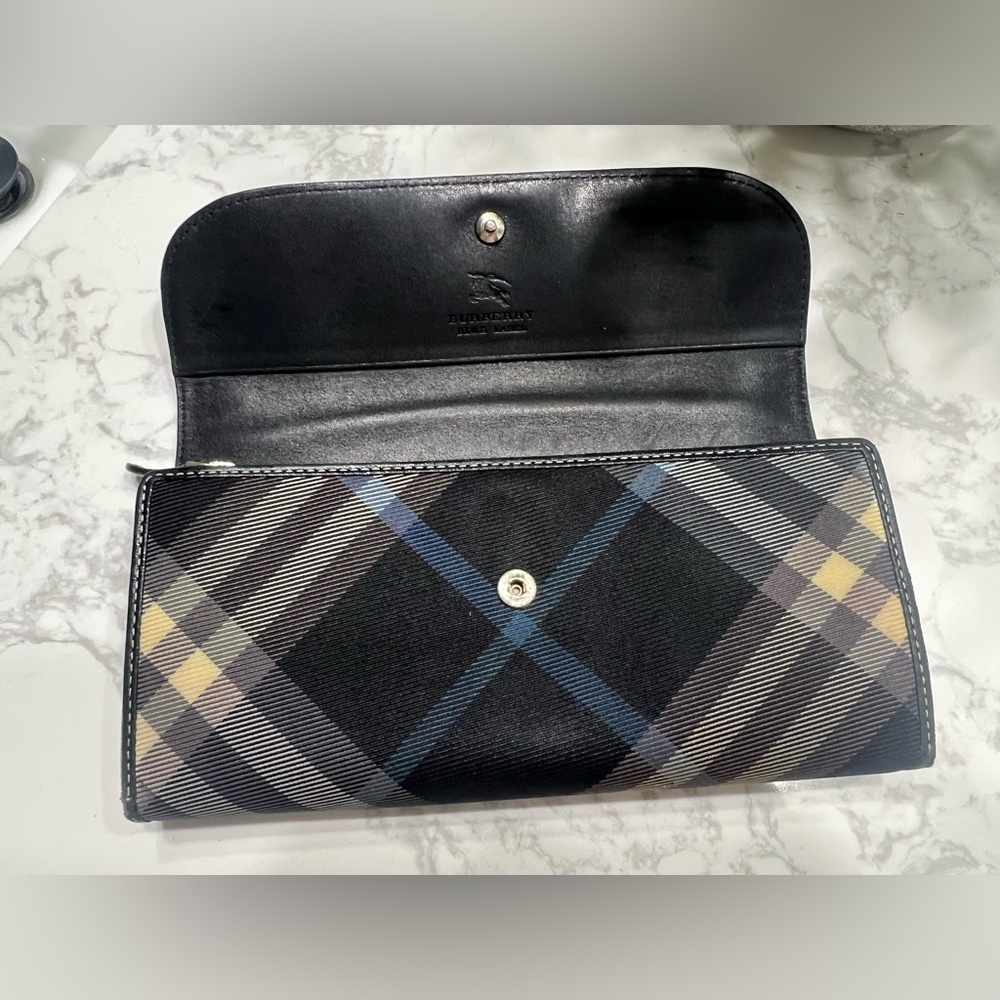 Burberry Black and Checkered Clutch - Picture 2 of 6